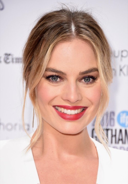 Margot Robbie The Most Beautiful Smile In Hollywood  nude photo