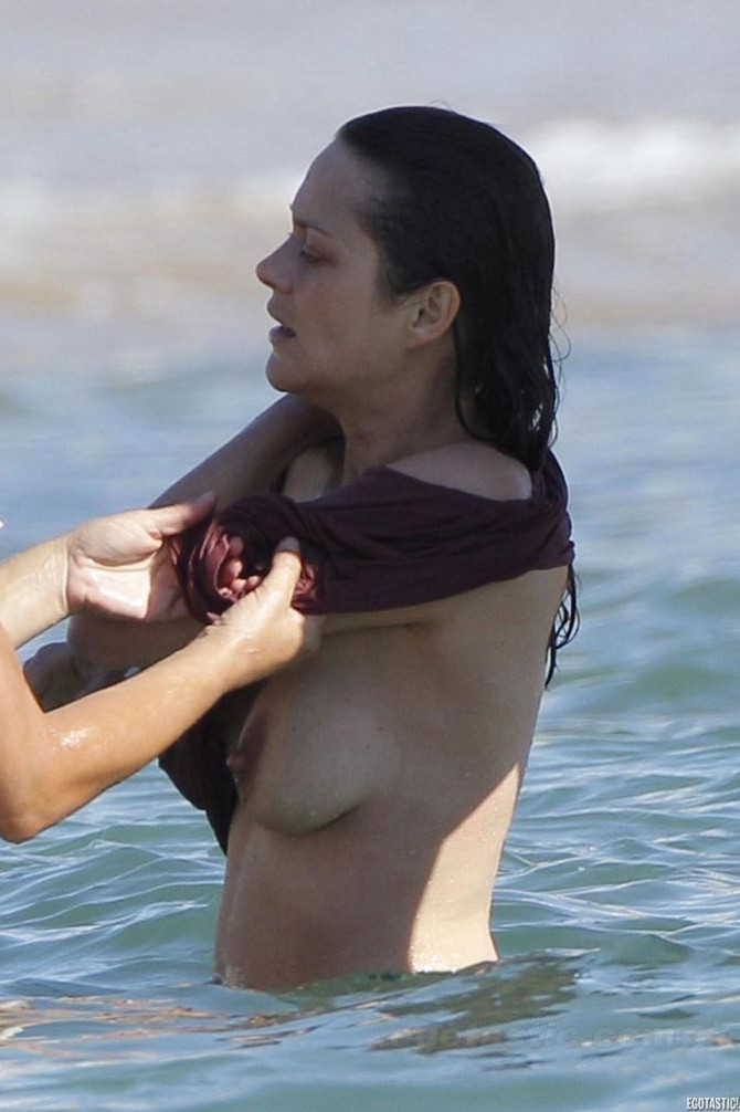 Marion Cotillard Slip  nude photo