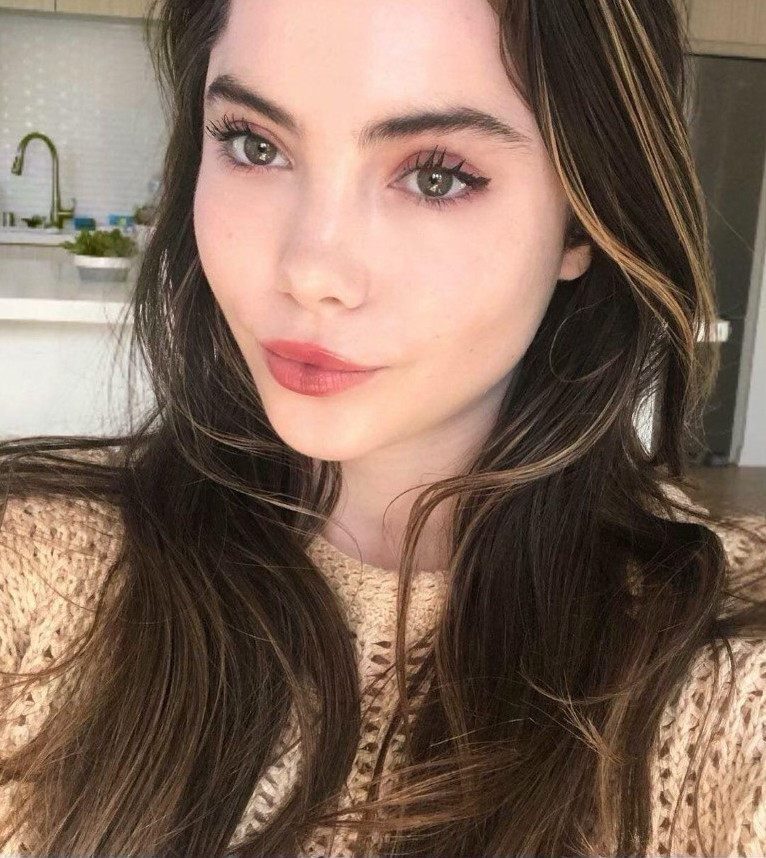 McKayla Maroney  nude photo