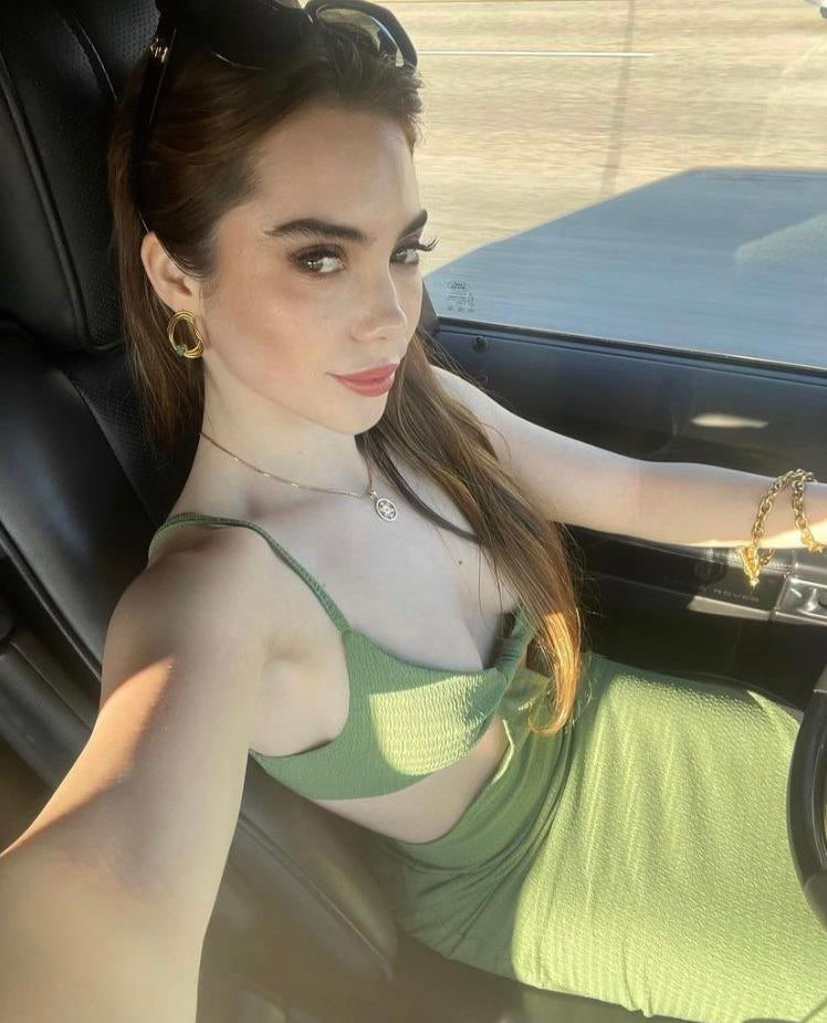 McKayla Maroney  nude photo