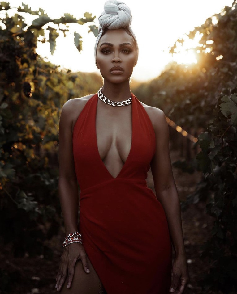 Meagan Good Cleavage Sexy Actress  nude photo