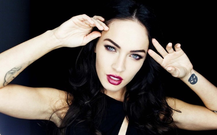 Megan Fox Cute Lips  nude photo