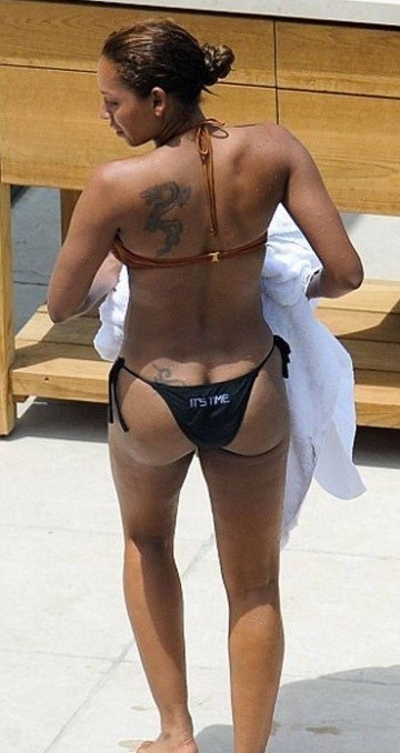 Melanie Brown Fully Naked  nude photo