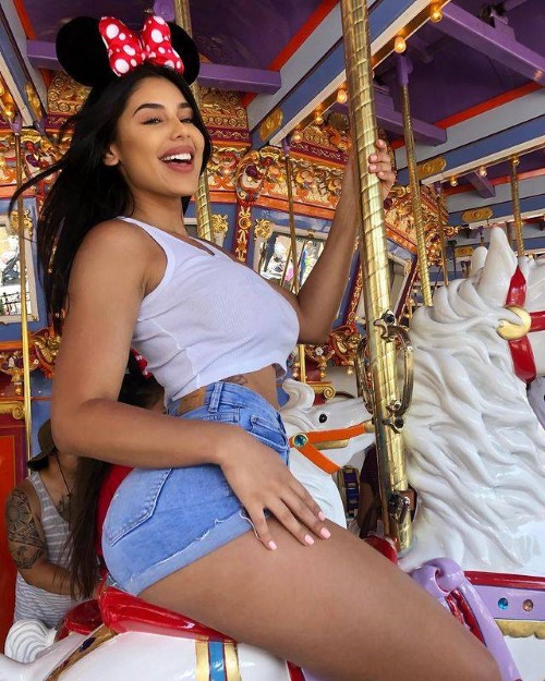 Mia Francis  nude photo