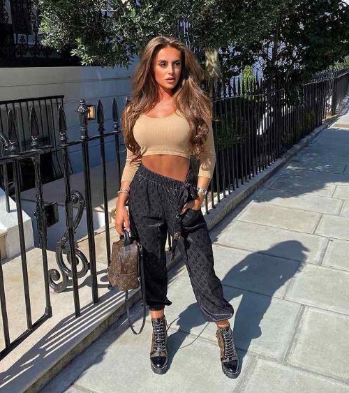 Mia Sully  nude photo