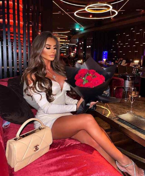 Mia Sully  nude photo