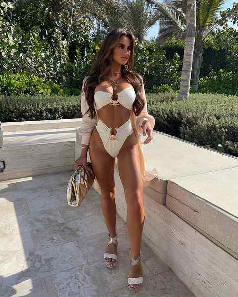 Mia Sully  nude photo