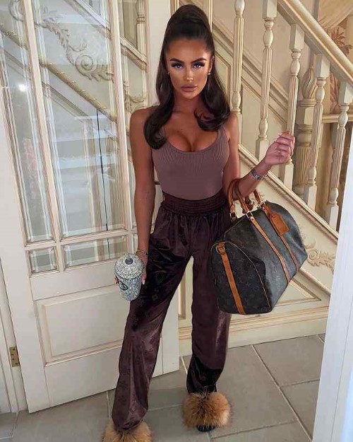 Mia Sully  nude photo