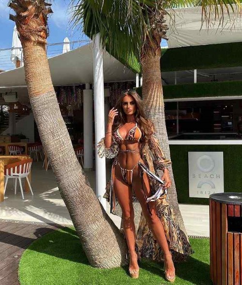 Mia Sully  nude photo