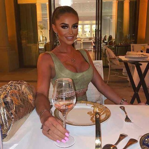 Mia Sully  nude photo