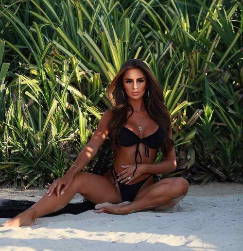 Mia Sully  nude photo