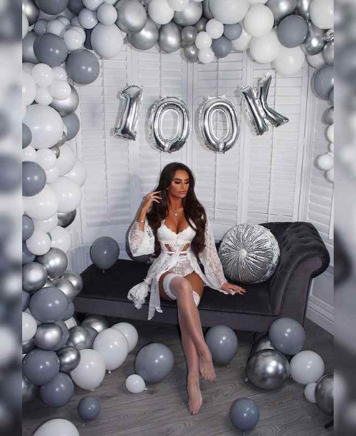 Mia Sully  nude photo