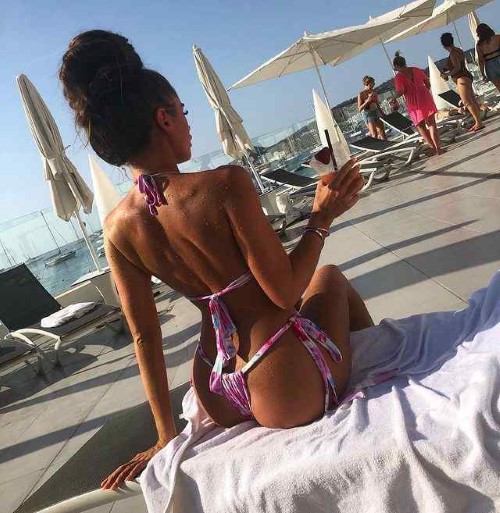 Mia Sully  nude photo