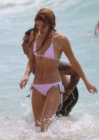Miami Bella Thorne Bikini Sexy  nude photo