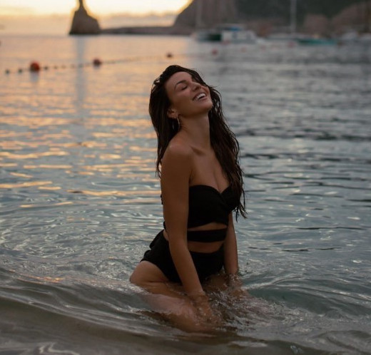 Michelle Keegan Sexy Bikini In Water  nude photo
