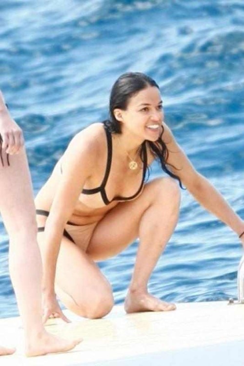 Michelle Rodriguez Porn  nude photo