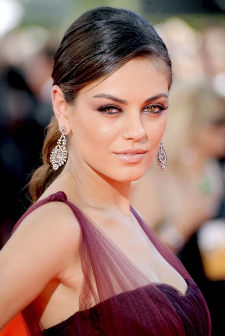 Mila Kunis Gorgeous Actress  nude photo