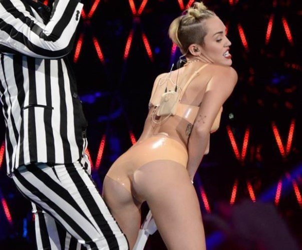 Miley Cyrus Booty Twerk Vma  nude photo