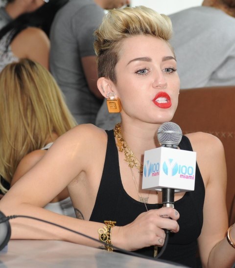 Miley Cyrus Hairy Armpits  nude photo