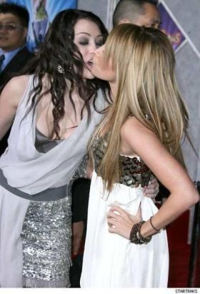 Miley Cyrus Kissing Ashley Tisdale  nude photo
