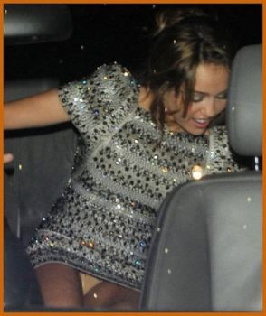 Miley Cyrus No Panties  nude photo