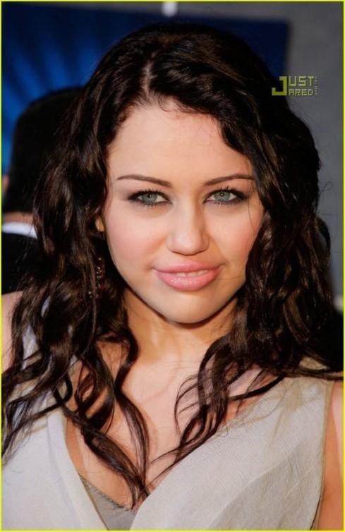 Miley Cyrus Picture Gallery  nude photo