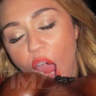 Miley Cyrus Sucking Cock  nude photo