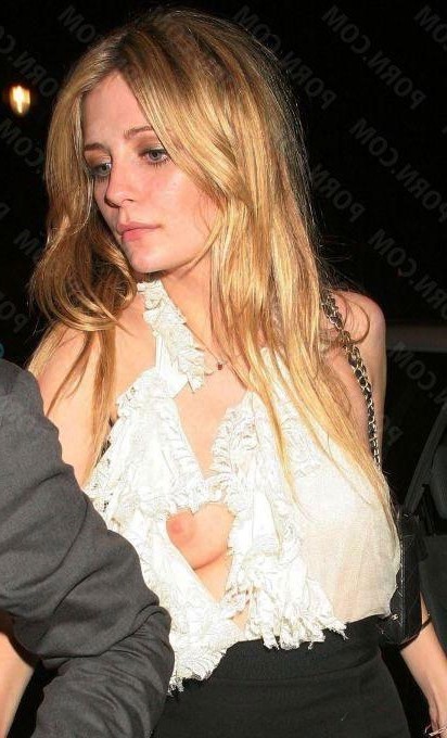 Mischa Barton Nip Slip  nude photo