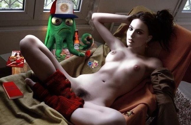 Naked Celebrity Pics Natalie Portman  nude photo