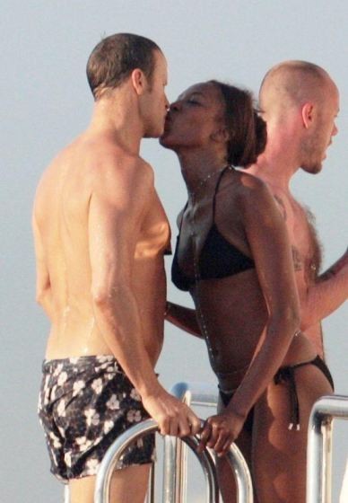 Naomi Campbell Nude Sex  nude photo