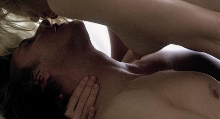 Naomi Watts – 21 Grams (2003)  nude photo