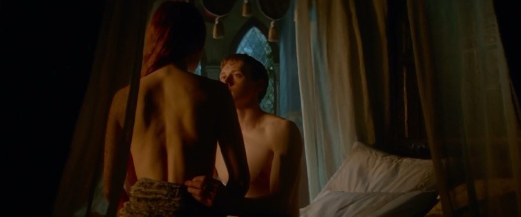 Daisy Ridley, Naomi Watts – Ophelia (2019)  nude photo