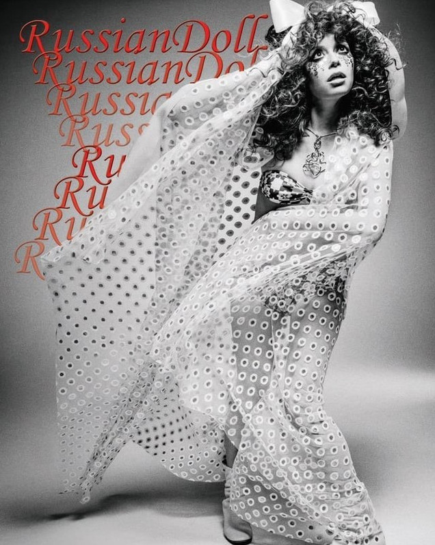 Natasha Lyonne  nude photo