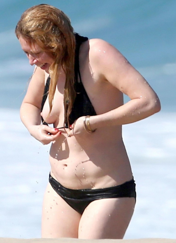 Natasha Lyonne Nude Tits Leaks  nude photo