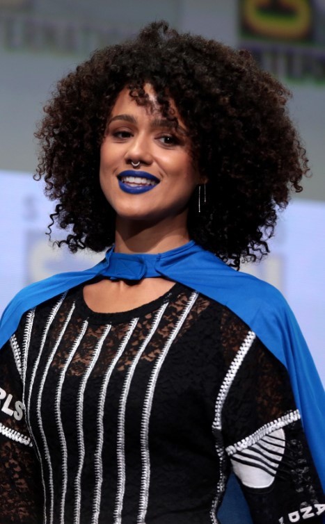 Nathalie Emmanuel 2017 Comicon With Blue Lips  nude photo