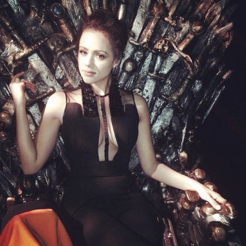 Nathalie Emmanuel Queen  nude photo