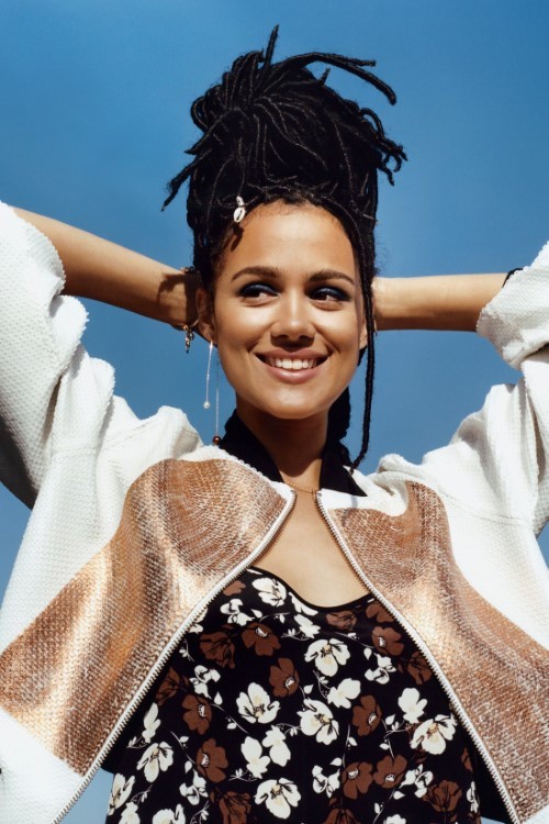 Nathalie Emmanuel She Has Some Wierd Hair Do S  nude photo