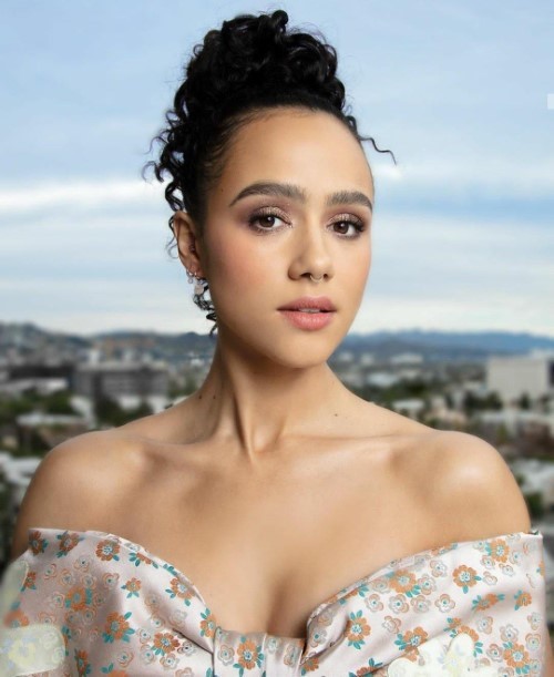 Nathalie Is Too Pretty  nude photo