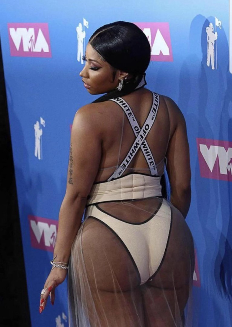 Nicki Minaj Amazing Big Butt  nude photo