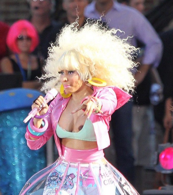 Nicki Minaj Nip Slip Wardrobe Malfunction  nude photo