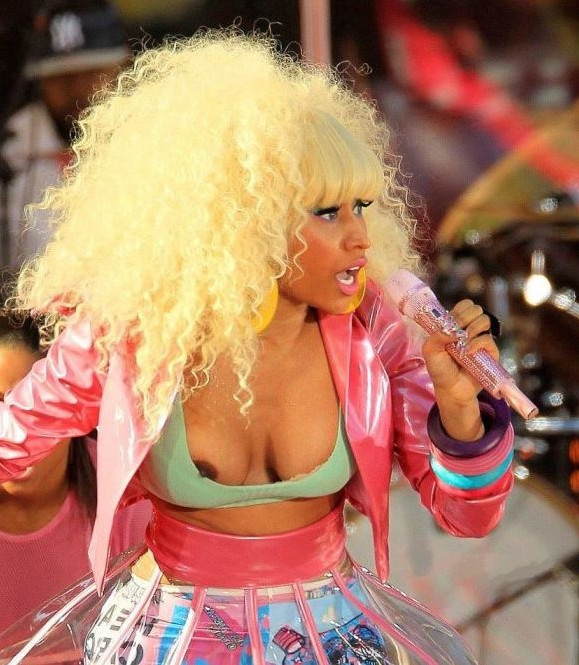 Nicki Minaj Uncensored  nude photo