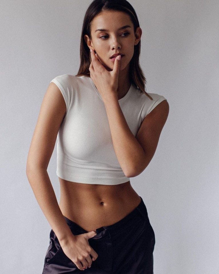 Nicola Cavanis  nude photo