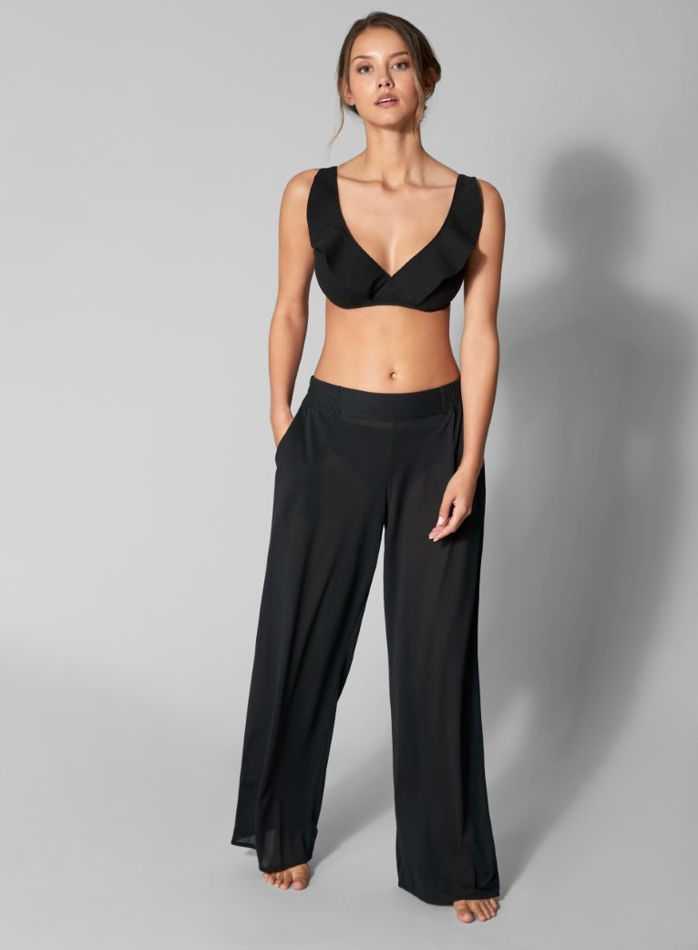 Nicola Cavanis  nude photo