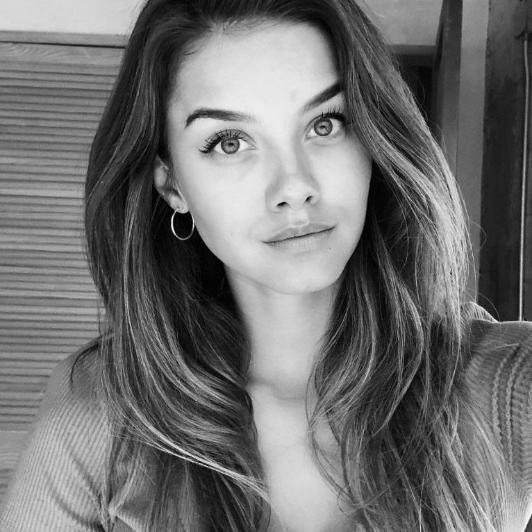 Nicola Cavanis  nude photo