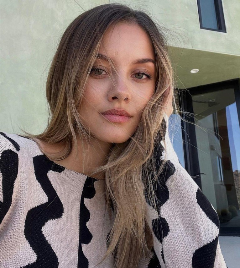 Nicola Cavanis  nude photo