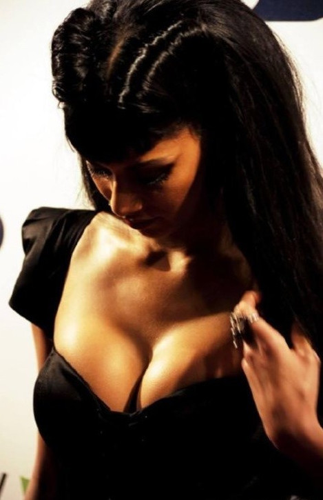 Nicole Scherzinger Sexy Boobs  nude photo