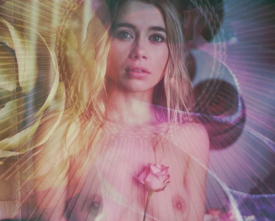 Olesya Rulin  nude photo