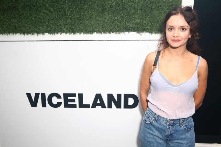 Olivia Cooke Sexy Look  nude photo