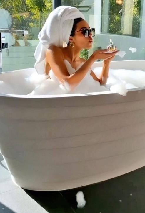 Olivia Culpo  nude photo