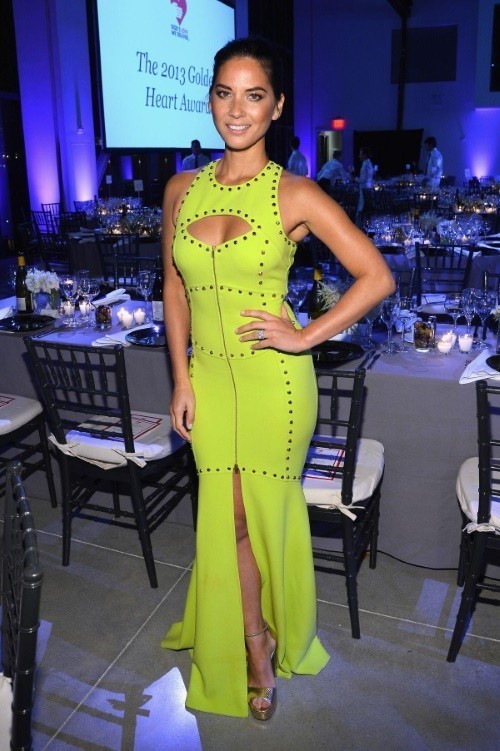 Olivia Munn Green Dress  nude photo